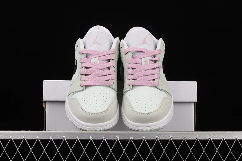 All categories Air Jordan Jordan series basketball shoes Air Jordan 1 Low G version pure original Air Jordan 1 Low AJ1 Joe 1 low-top cultural and leisure sports sneakers CZ0776-300
